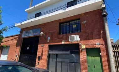 Venta de Galpón mas Casa en Barrio Belgrano