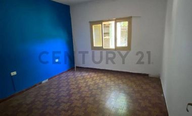 Venta de Galpón mas Casa en Barrio Belgrano