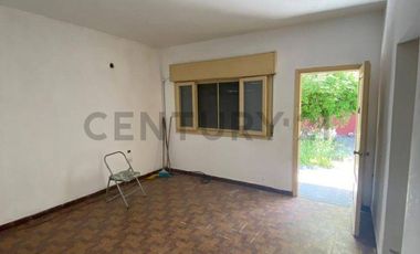 Venta de Galpón mas Casa en Barrio Belgrano