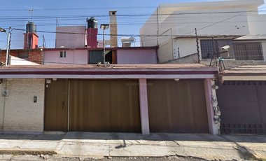 Casa en venta en calle Ciruelos, Casa Blanca, San Jerónimo, Chicahualco, Edo. de México