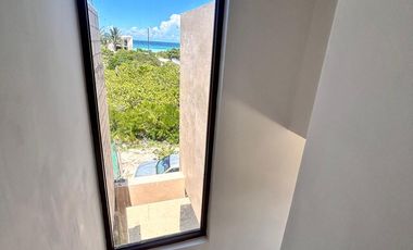 Villa en venta en Playa San Benito - 4rec, con rooftop y vista hacia el mar