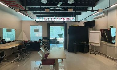 LOCAL COMEWRXIAL EN RENTA SOBRE RANGEL FRIAS COL CUMBRES