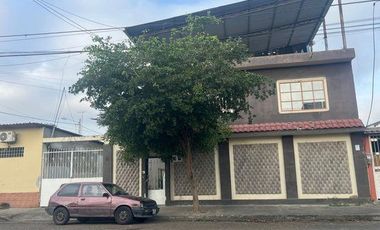 Venta Casa Rentera Sector Lilian Maria II