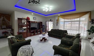 Casa en venta en Los Operadores