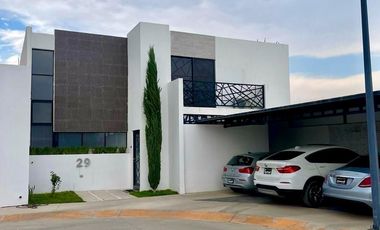 CASA EN VENTA AL NORTE DE AGUASCALIENTES POR MARAVILLAS