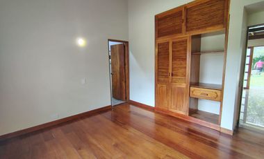 Casa en Arriendo, Envigado, La Acualera