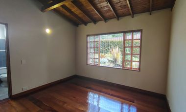Casa en Arriendo, Envigado, La Acualera