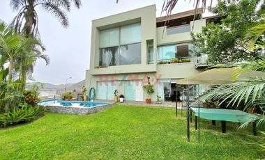 Casa En Venta En Los Centinelas - Casuarinas