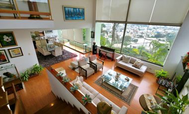 Casa En Venta En Los Centinelas - Casuarinas