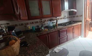 VENDO CASA EN EL CONDOMINIO CERRADO ƁALCONES DE TOLEDO.