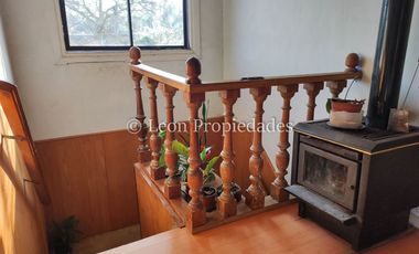 Leon Propiedades vende hermosa parcela de 1ha. con casa en sector los Naranjos, Curacaví.