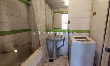 Leon Propiedades vende hermosa parcela de 1ha. con casa en sector los Naranjos, Curacaví.