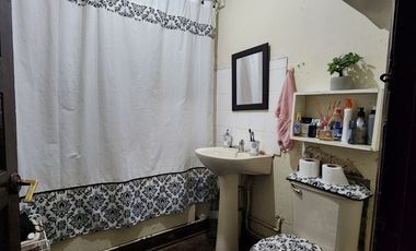 Casa esquina con estacionamiento en Lorenzo Arenas 3