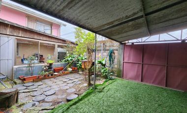 Casa esquina con estacionamiento en Lorenzo Arenas 3