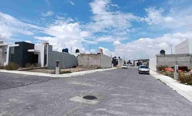 CASA NUEVA en VENTA , Totalmente Equipada, 3 recámaras y Estudio, en Fracc. Privado Prados San Cristóbal, (Mineral de la Reforma, Hgo.)