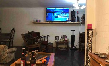 Amplia casa en villa San Ignacio