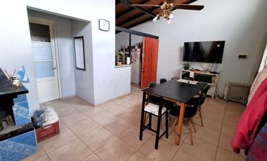 Venta - Casa Roldán 2 dormitorios