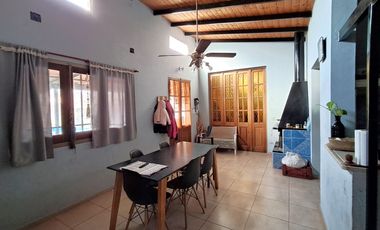 Venta - Casa Roldán 2 dormitorios