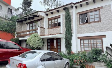 Venta Casa con Terraza, Balcón y Jardín