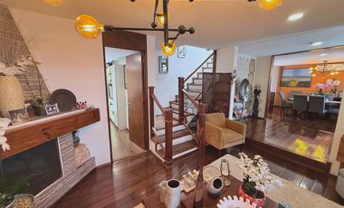 Venta Casa con Terraza, Balcón y Jardín