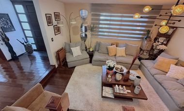 Venta Casa con Terraza, Balcón y Jardín