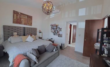 Venta Casa con Terraza, Balcón y Jardín