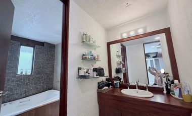 Venta Casa con Terraza, Balcón y Jardín