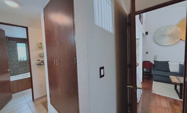 Venta Casa con Terraza, Balcón y Jardín