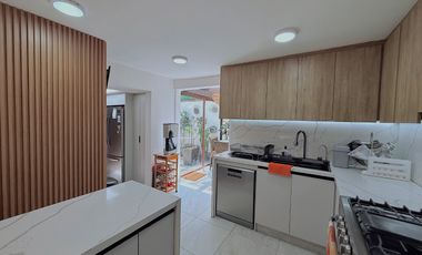 Venta Casa con terraza, Jardin, Balcón, CCTV,