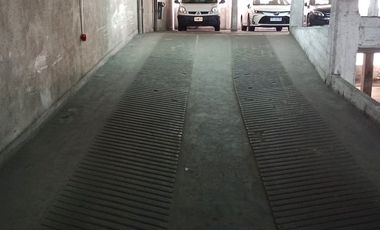 Vendemos Cochera con seguridad permanente
