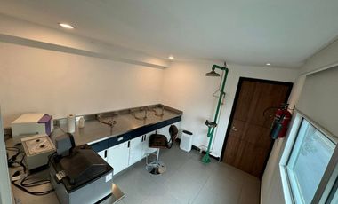 Edificio en Venta / Building for Sale