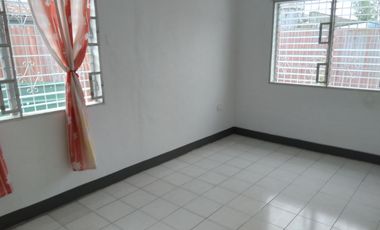 228 m2 lot with six-bedroom house and annex in Soldiers Hills Village