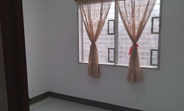 228 m2 lot with six-bedroom house and annex in Soldiers Hills Village