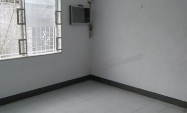 228 m2 lot with six-bedroom house and annex in Soldiers Hills Village