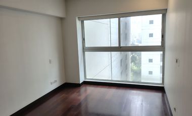 SE ALQUILA DEPARTAMENTO + ESTACIONAMIENTO – CONDOMINIO MOON