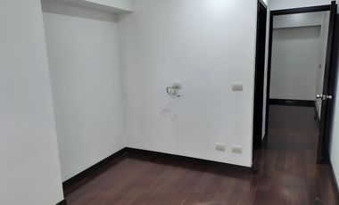 SE ALQUILA DEPARTAMENTO + ESTACIONAMIENTO – CONDOMINIO MOON
