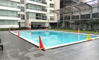 SE ALQUILA DEPARTAMENTO + ESTACIONAMIENTO – CONDOMINIO MOON