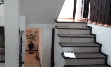 CASA AMUEBLADA EN METEPEC