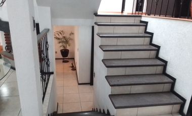 CASA AMUEBLADA EN METEPEC