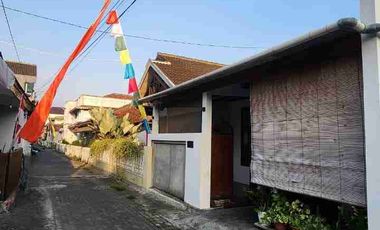 Dijual Rumah Siap Huni, Luas dan Murah di Umbulharjo Kotamadya Yogyakarta
