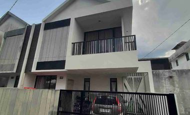 Dijual rumah Jl. Sui Raya Dalam Komp. Grand River Residence