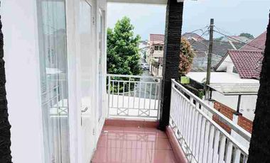 Dijual rumah bagus 2lantai di Pandu Raya