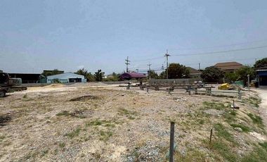 ขายที่ดิน ซอยพัฒนา 4  เนื้อที่ 399.7 ตร.วา ที่สวย ถมแล้ว ทำเลย่านอุตสาหกรรมโรงงาน เมืองสมุทรสาคร