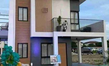 4 BR Single Attached House for Sale in Lapu-Lapu City Cebu