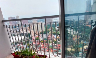 1BR Unit with Veranda FOR SALE in Green Residences, Roxas Boulevard