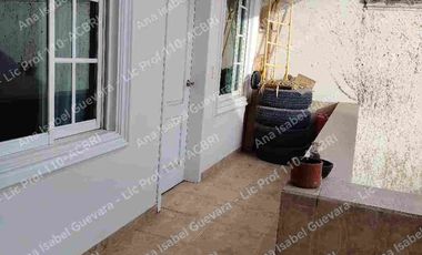 De Venta casa de lujo, residencial y comercial a una cuadra y media del mercado de Atuntaqui