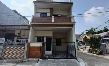 Rumah 3 Lt SHM 3 Menit ke RS. Taman Harapan Baru Dibantu KPR J-34263