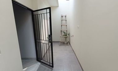 Rumah 3 Lt SHM 3 Menit ke RS. Taman Harapan Baru Dibantu KPR J-34263