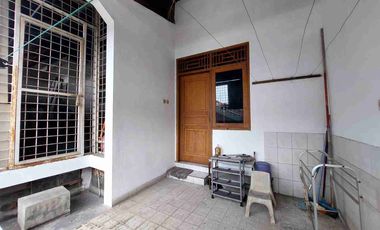 Disewakan rumah Bagus Siap Huni di Bintaro Sektor 9