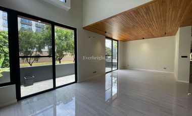 📍 McKinley West Village | Brand New House For Sale